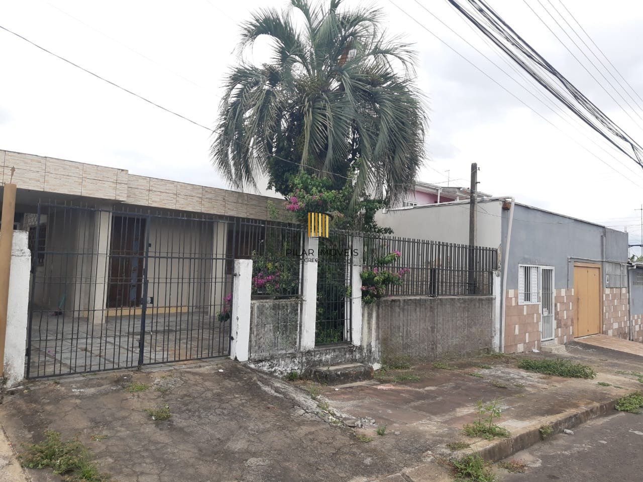 Casa de 2 Quartos e 2  vagas de garagem no Parque Granja em Cachoeirinha.