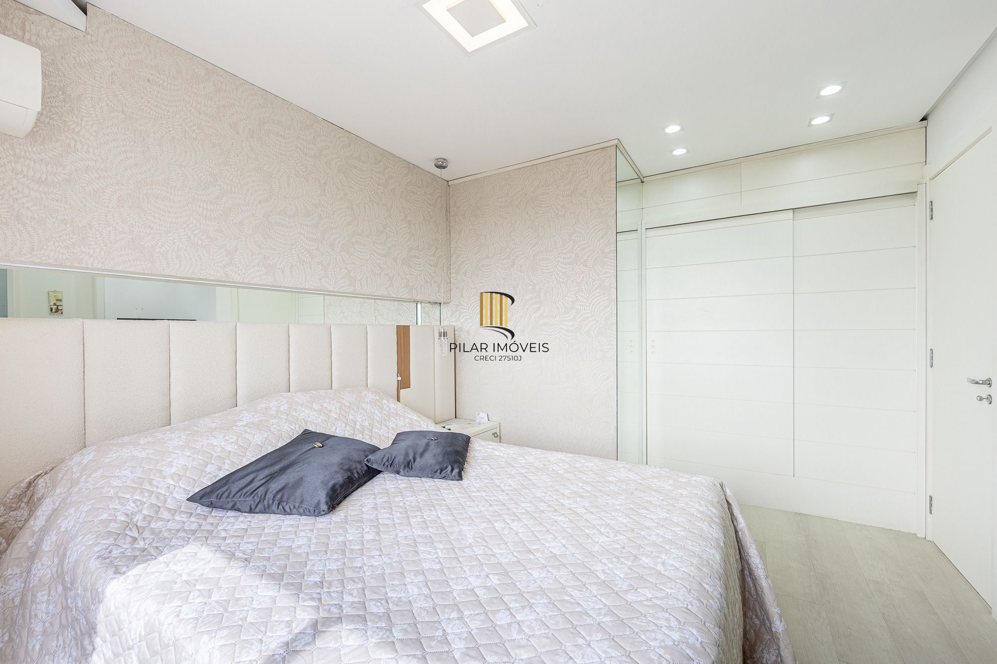 Apartamento com 145m², 3 suítes e 3 vagas no bairro Passo da Areia para comprar