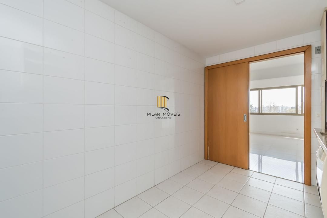 Apartamento com 3 Quartos, 2 vagas, elevador e piscina no bairro Higienópolis.