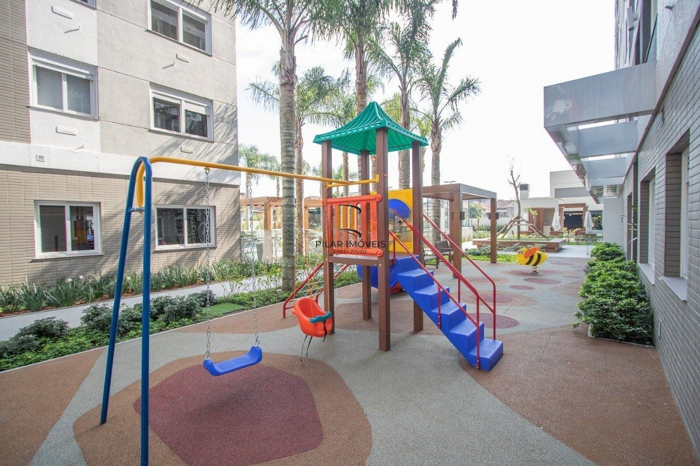 Apartamento de 2 dormitórios, e 1 vaga de garagem no Bairro são Joao/Poa.