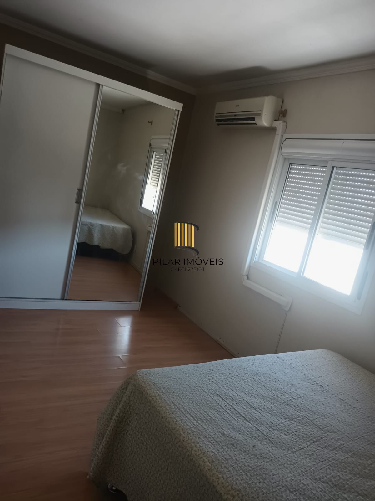 Apartamento com 2 dormitórios, elevador e 2 vagas de garagem em cachoeirinha.