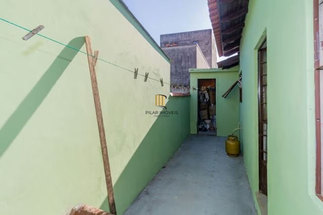 Casa de 2 quartos e 1 vaga de garagem em Cachoeirinha.