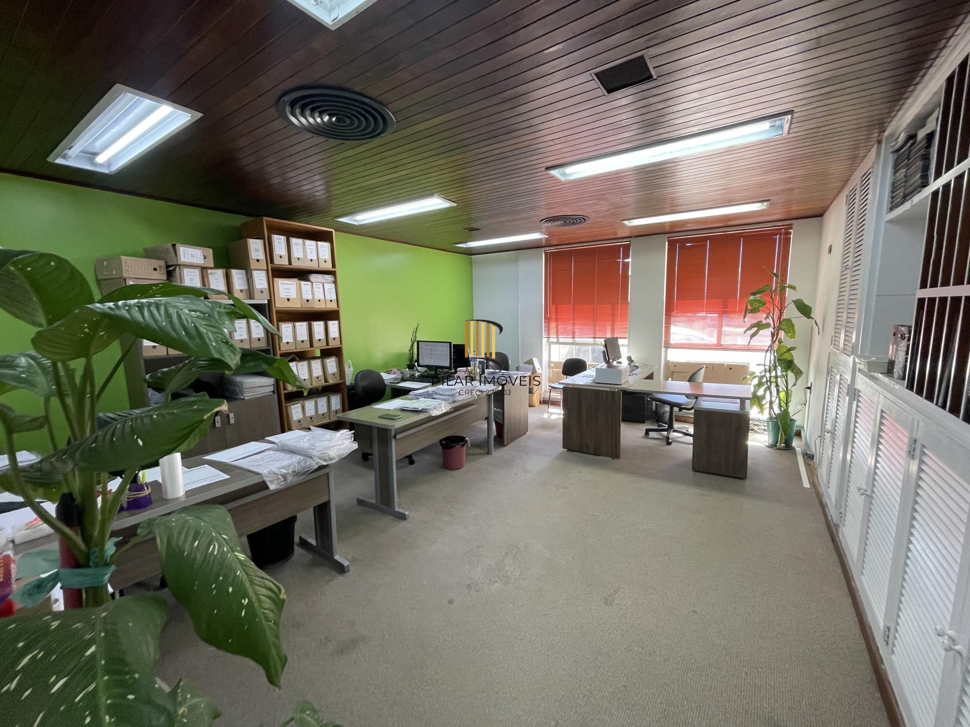 Sala comercial com 73 metros privativos no Bairro Floresta