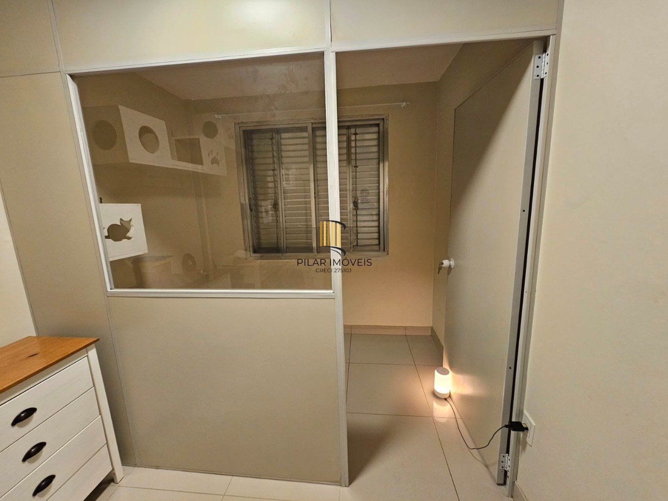 Apartamento de 2 quartos, 1 vaga, portaria 24 horas no bairro Higienópolis.