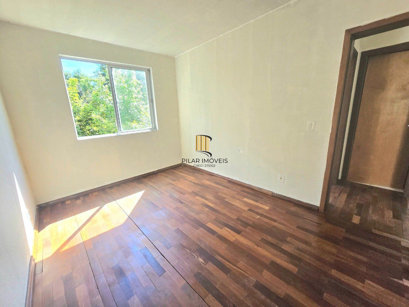 Apartamento  de 2 dormitórios e 1 vaga de garagem em Canoas.