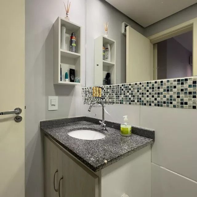 Apartamento com 2 quartos, vaga, elevador e piscina no bairro Nonoai