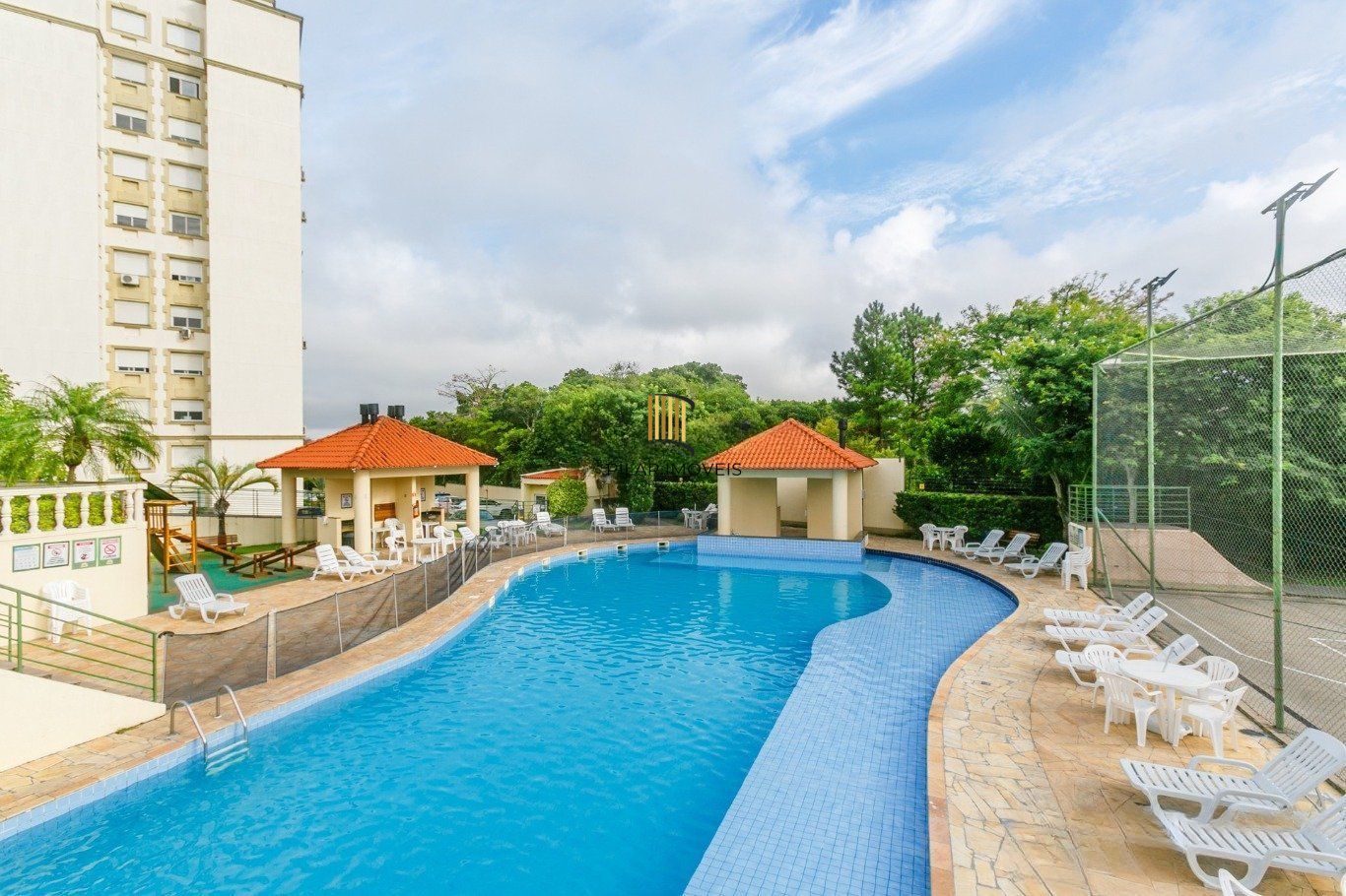 Cobertura 3 Dormitórios com 2 Vagas e Infraestrutura Completa no Cavalhada