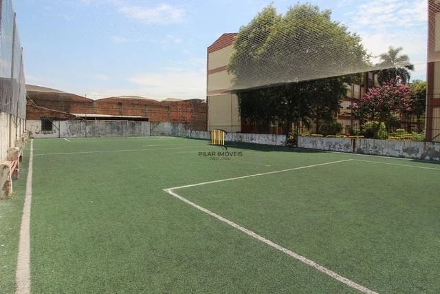 Apartamento com 2 quartos, portaria 24 horas e churrasqueira no bairro Camaquã.