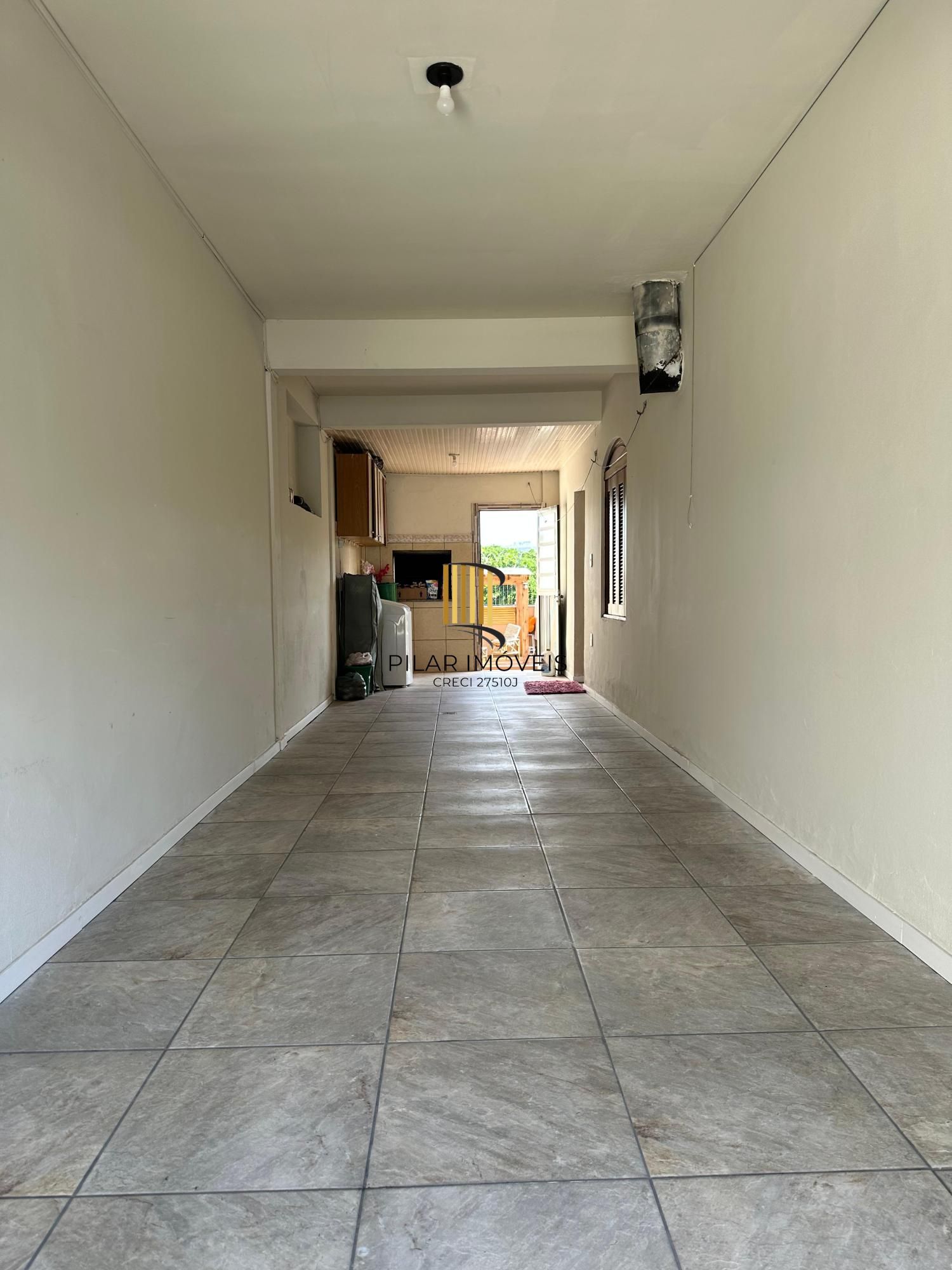 Casa com 3 quartos e 220m² à venda em Parque Santa Fé, Porto Alegre.