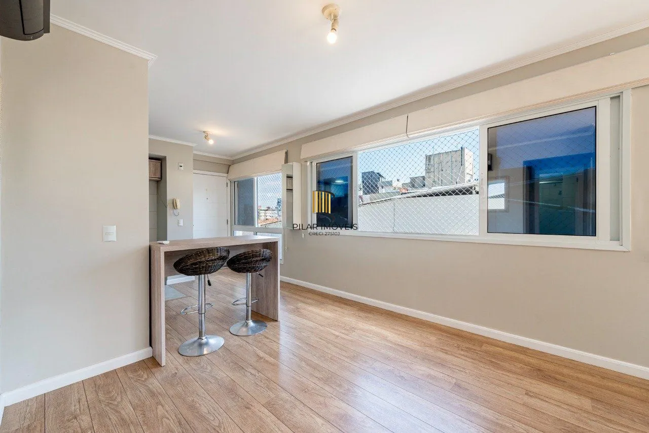 Apartamento de 2 dormitórios suíte, vaga dupla, elevador no bairro Rio Branco