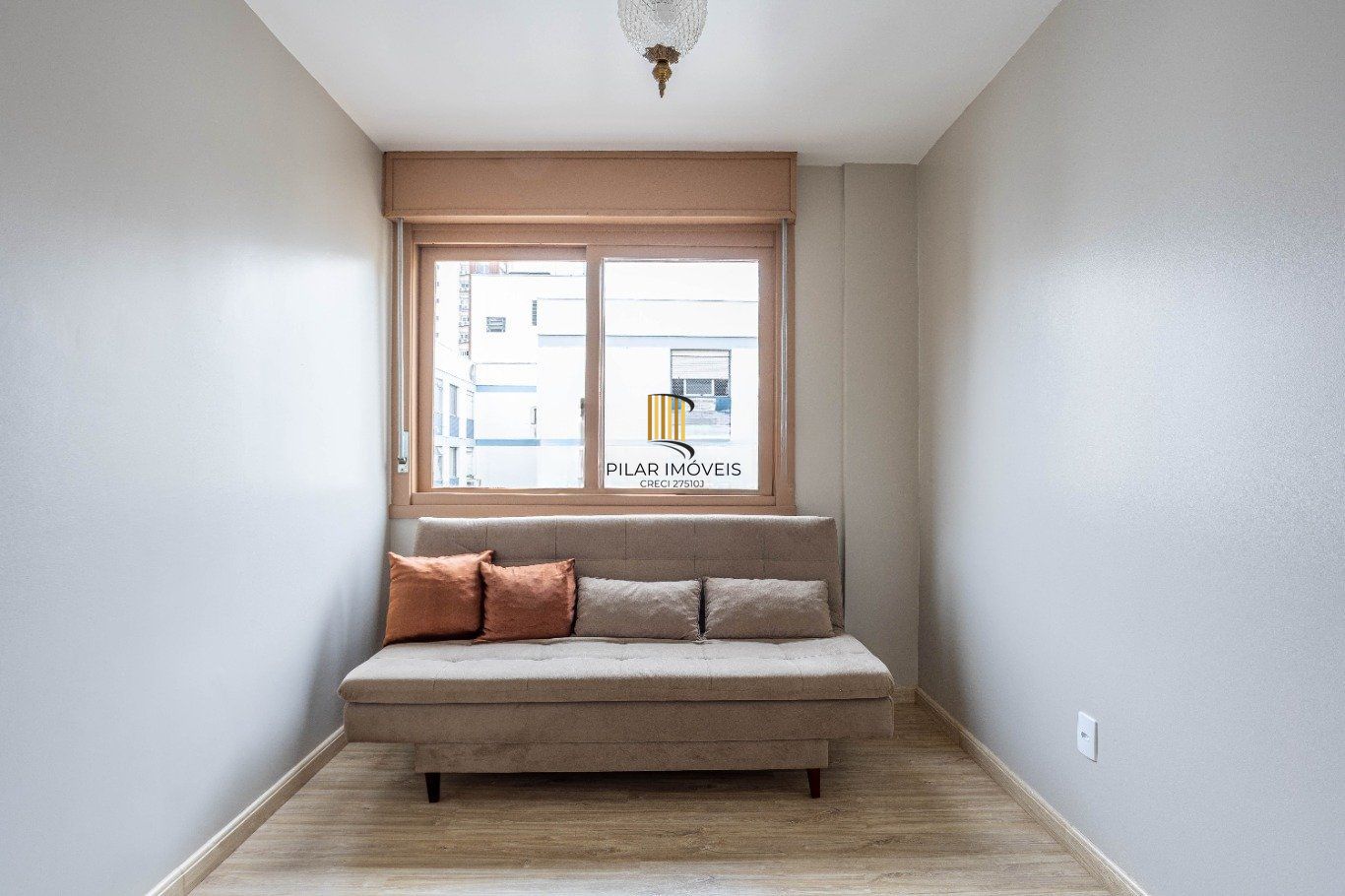 Apartamento de 72 metros privativos com 2 dormitórios no bairro Petrópolis