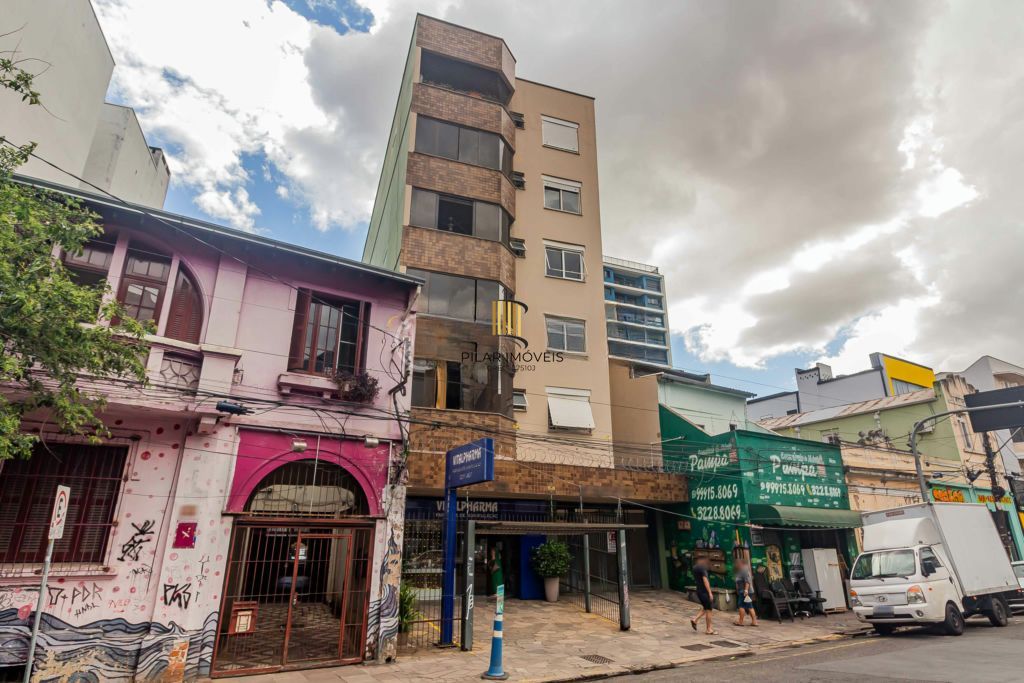 Apartamento 2 dormitórios, 1 vaga, churrasqueira  e 77m² na José do Patrocinio.