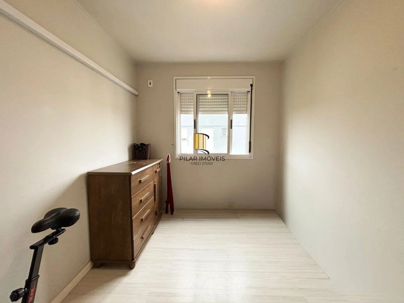 Apartamento de 2 dormitórios, elevador de 1 vaga de garagem em Canoas.