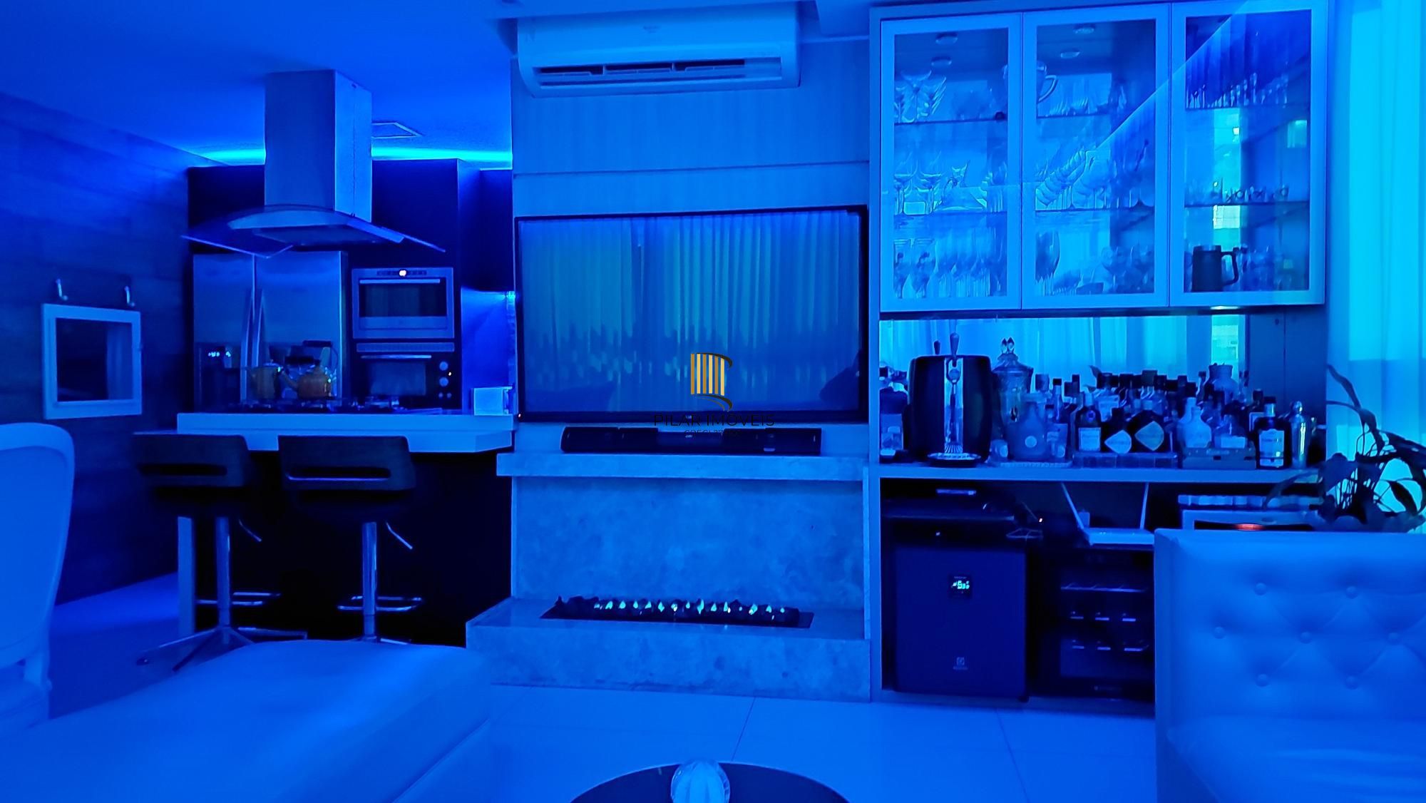 Apartamento com 3 quartos, vaga, elevador e piscina no Bairro São Sebastião