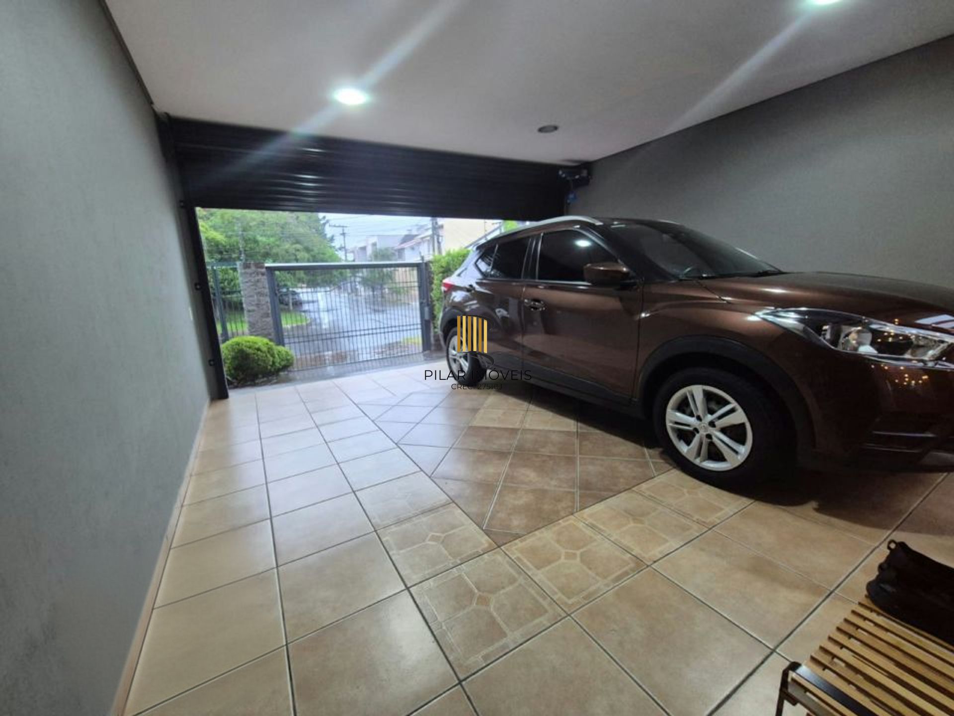 Casa de 3 dormitórios e 2 vagas de garagem coberta Canoas.