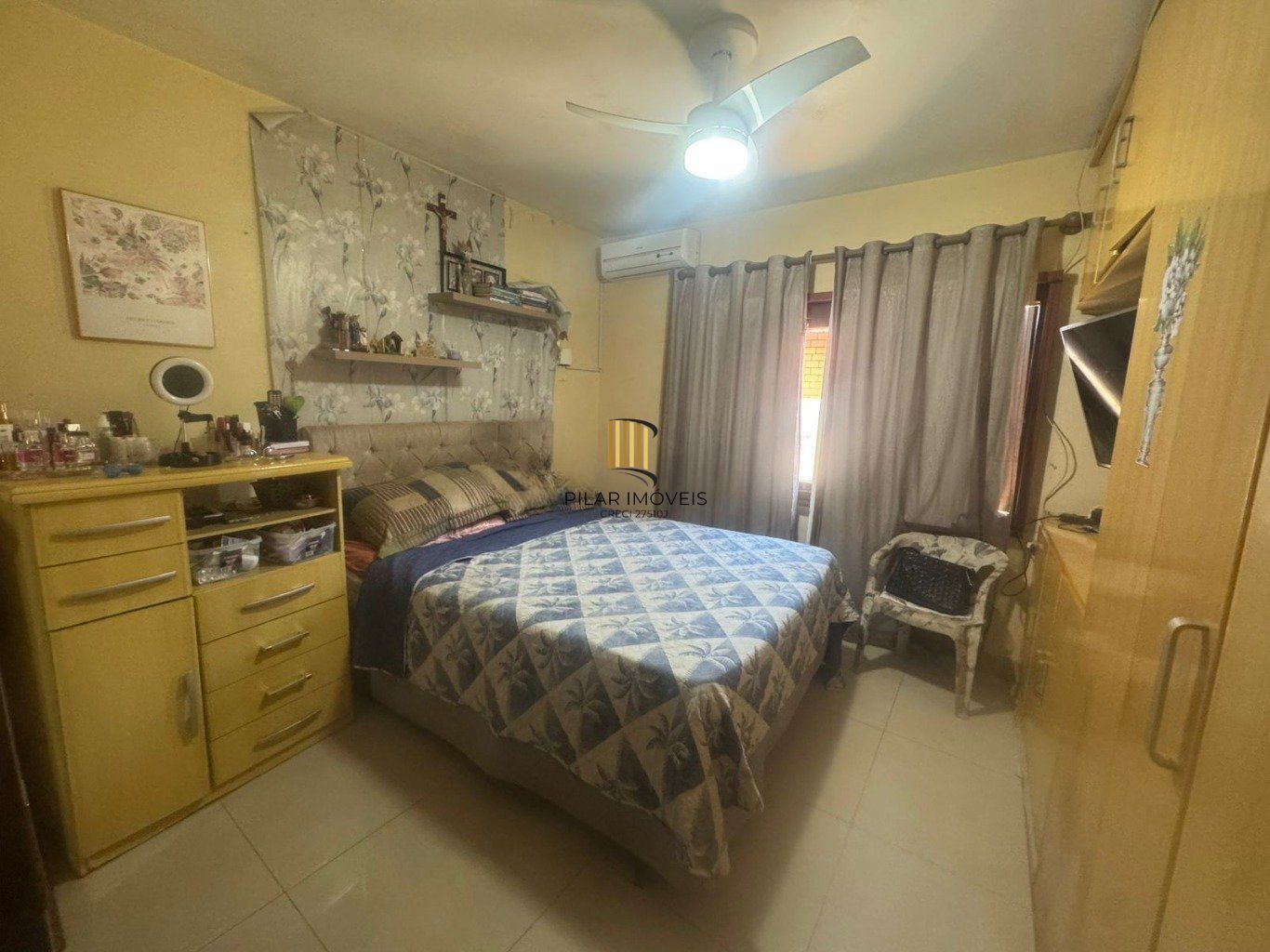 Casa de 5 dormitórios e 4 vagas de garagem em Canoas.