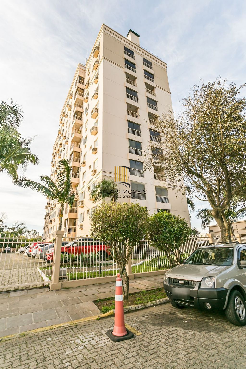 Apartamento Térreo com piscina à venda com 2 Dormitórios 52 m²
