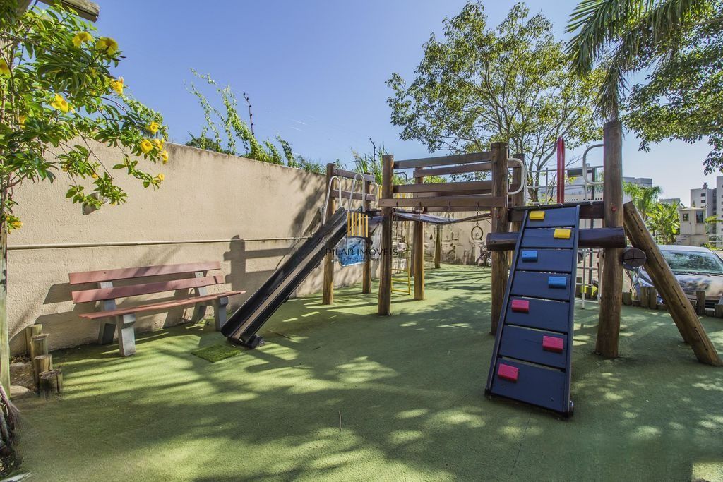 Apartamento Térreo com piscina à venda com 2 Dormitórios 52 m²