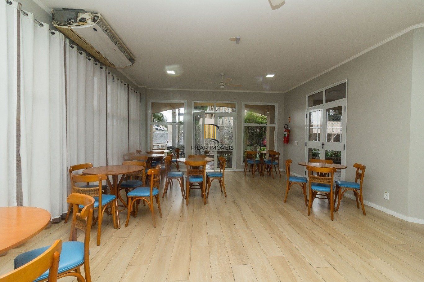 Apartamento Térreo com piscina à venda com 2 Dormitórios 52 m²