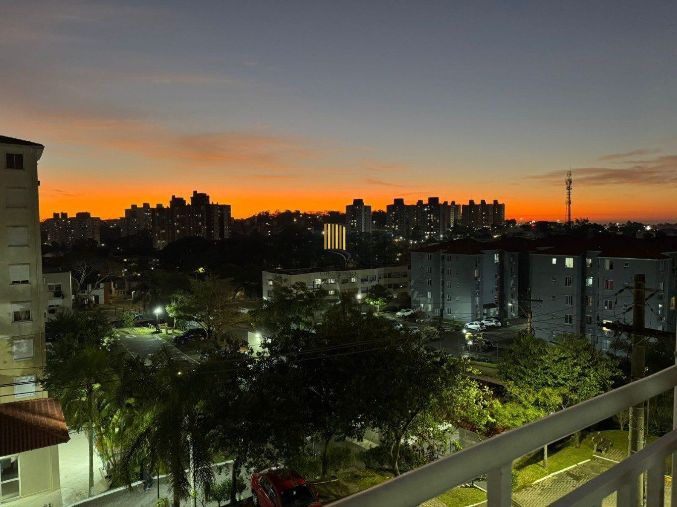 Apartamento mobiliado de 3 dormitórios bairro Morro Santana