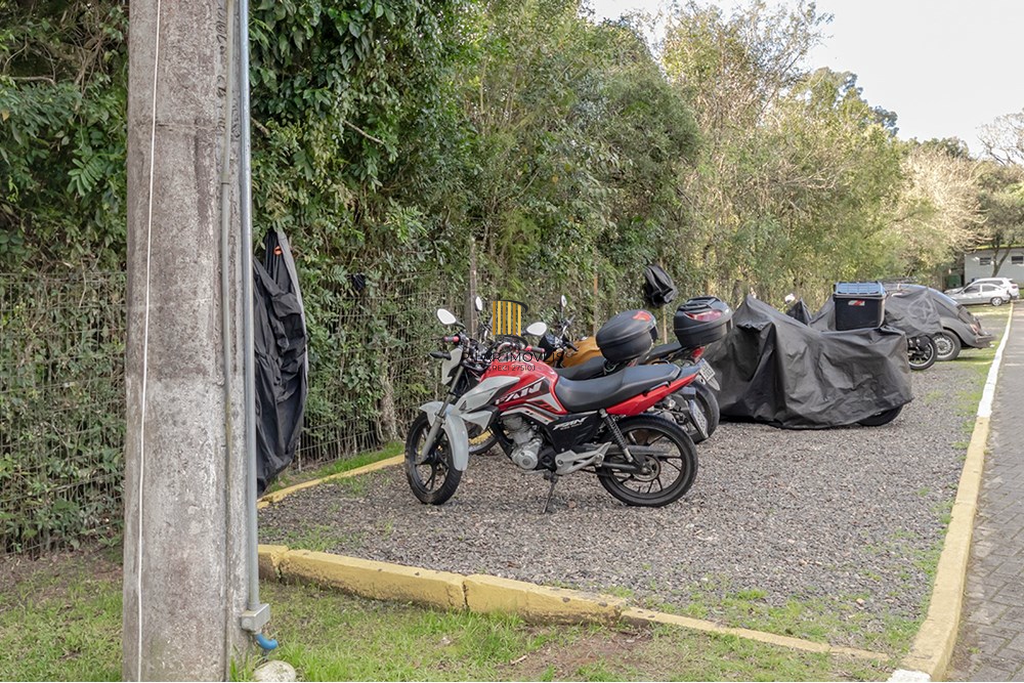 Apartamento Térreo 2 quartos 1 vaga  na Rua Dolores Duran, Lomba do Pinheiro