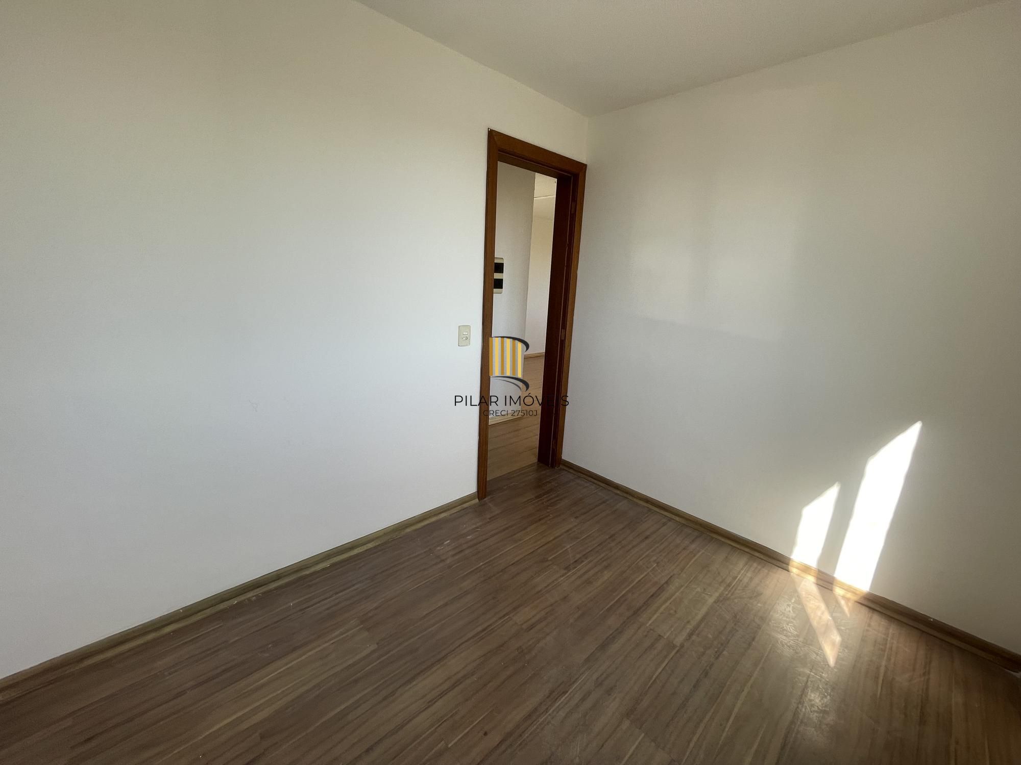 Apartamento de 2 dormitórios Terceiro andar com vaga no Jardim Leopoldina