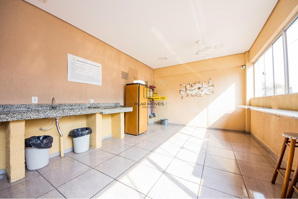 Apartamento 3 dormitórios 1 suíte e 1 vaga garagem Jardim Planalto Porto Alegre