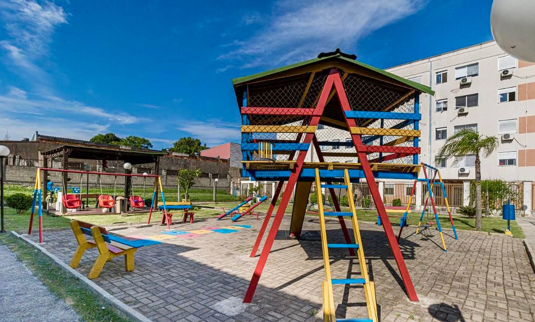 Apartamento 3 dormitórios 1 suíte e 1 vaga garagem Jardim Planalto Porto Alegre