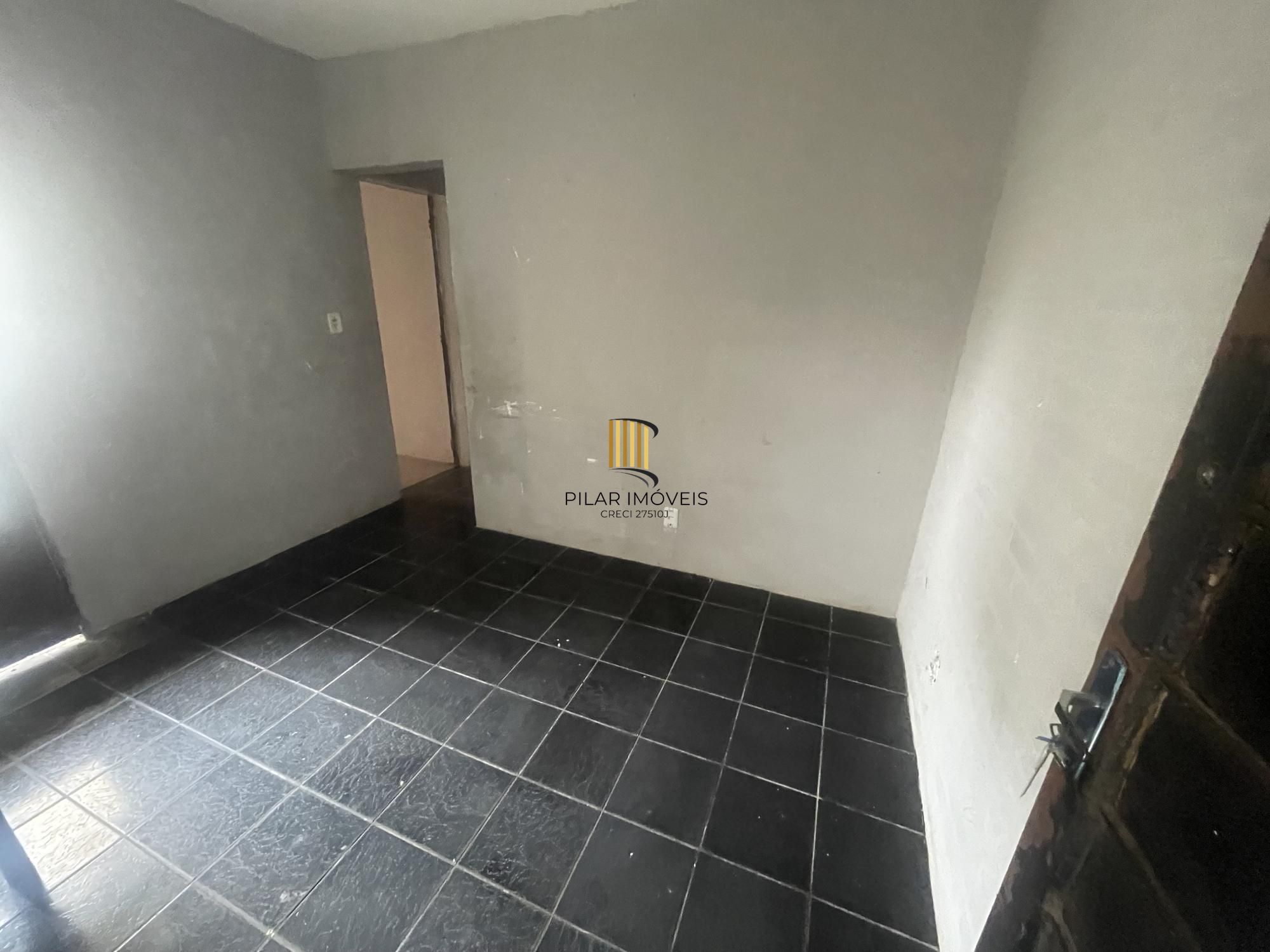 Apartamento Térreo 2 quartos  48m² com pátio Bairro Maria Regina Alvorada