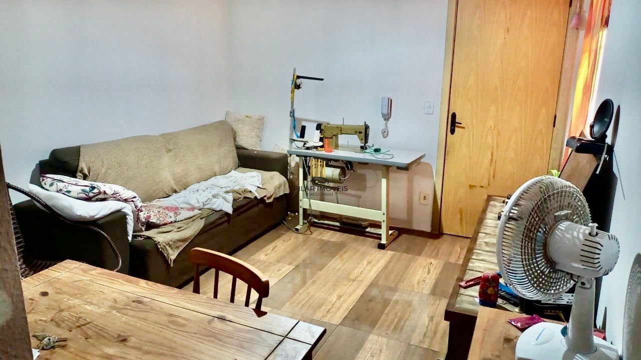 Apartamento Térreo 2 quartos com vaga no Bairro Jardim Leopoldina Porto Alegre