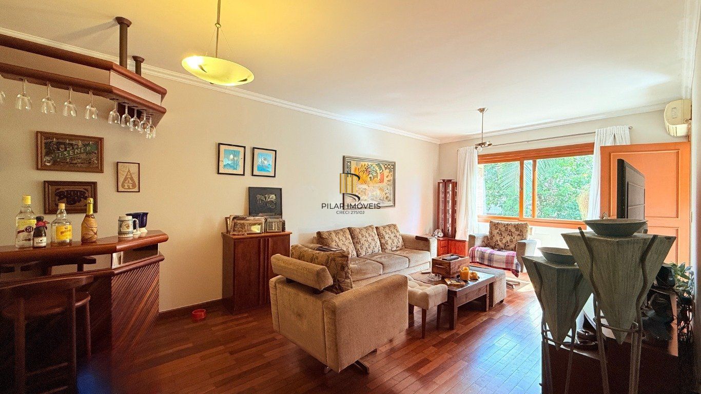 Apartamento com 3 dormitórios, 1 suíte e 268m² à venda em Higienópolis.