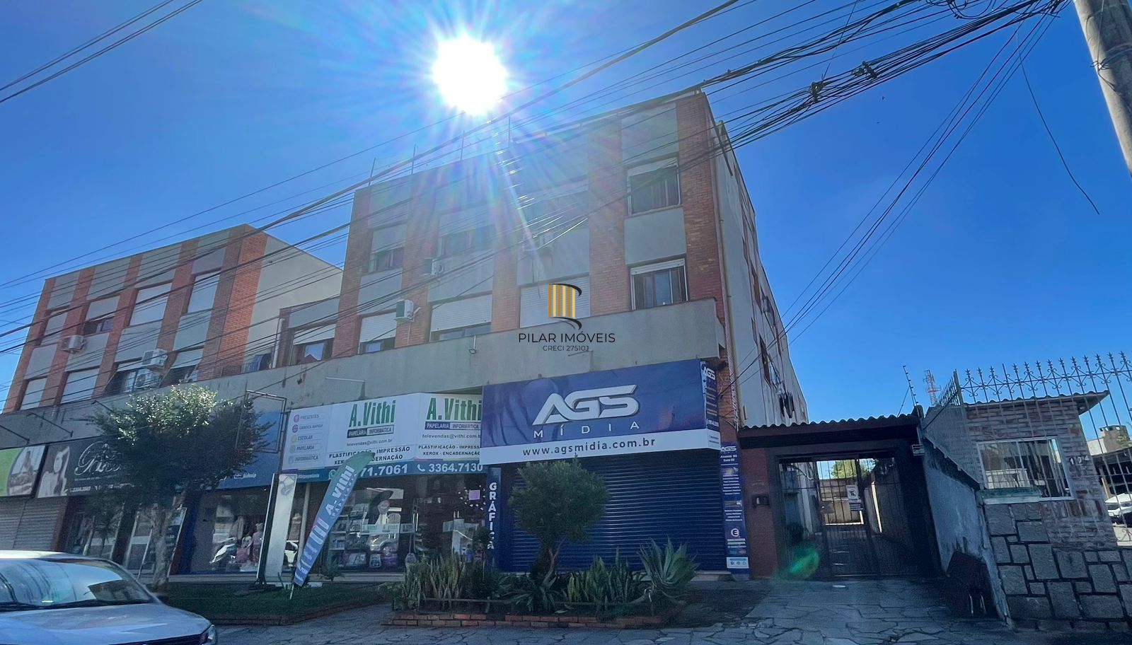 Apartamento com 66 m2 localizado na Rua Abaeté no Bairro Sarandi