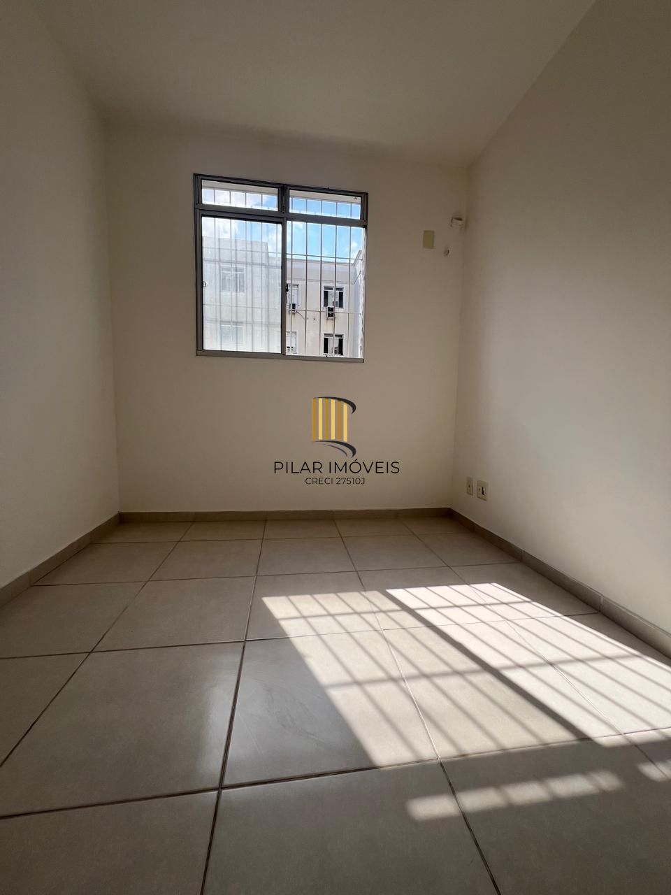 Apartamento Térreo 2 quartos em condomínio fechado com piscina e infra completa