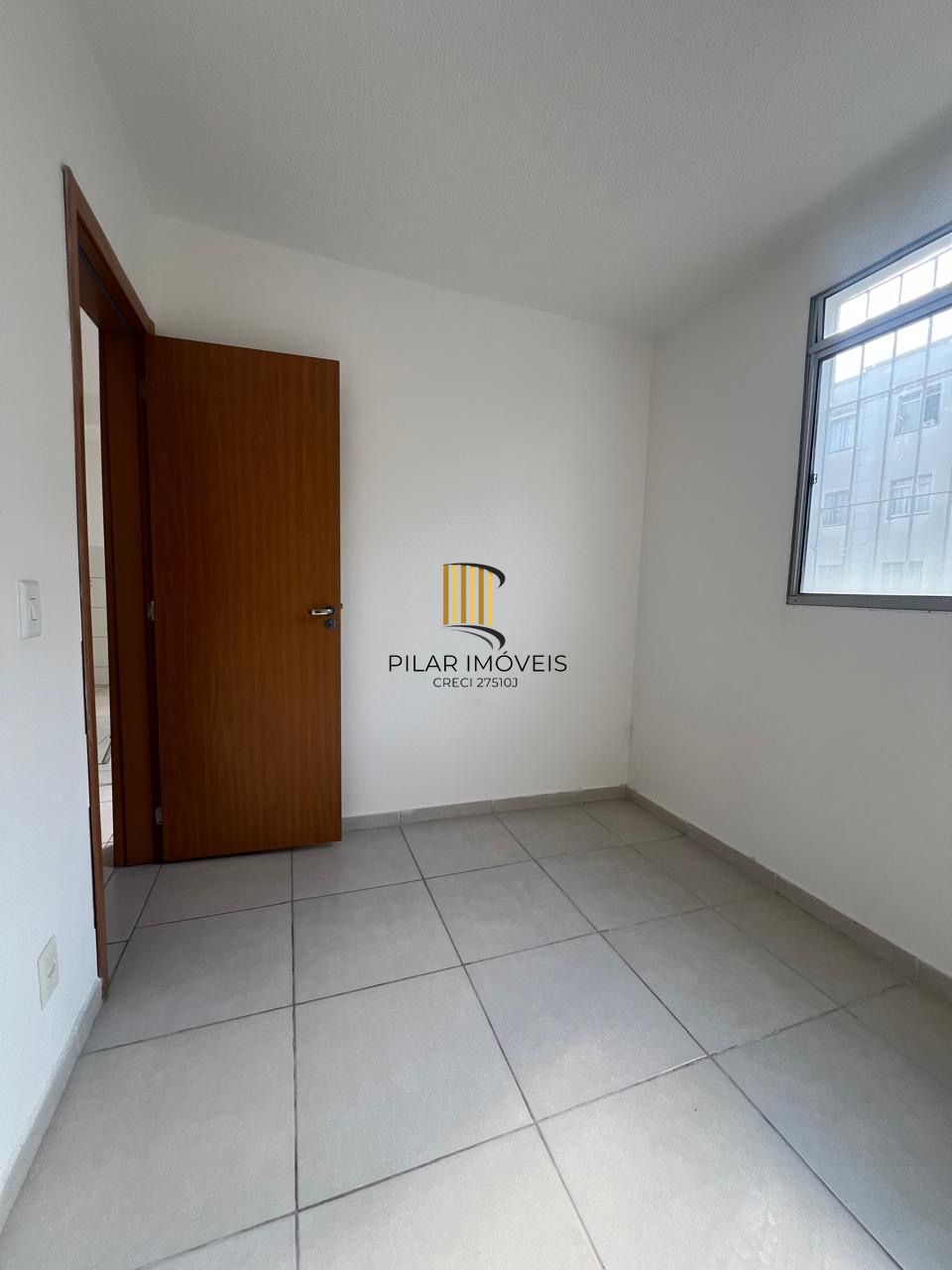 Apartamento Térreo 2 quartos em condomínio fechado com piscina e infra completa