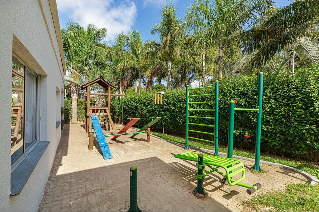 Apartamento com Sacada Morro Santana com 1 vaga de garagem