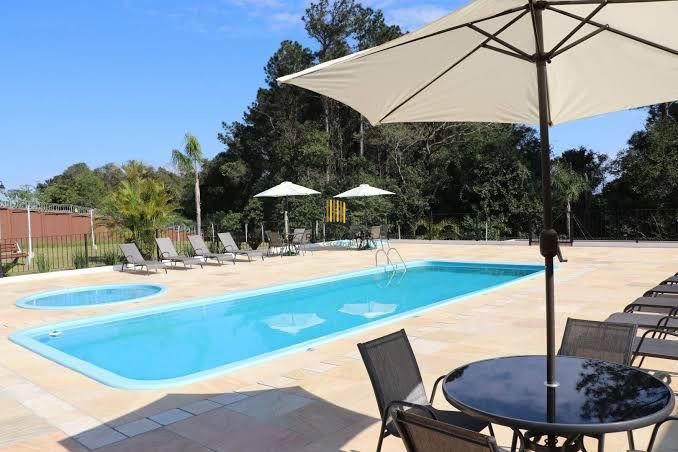 Casa de Condomínio 1 quarto e 1 vaga e pátio fechado à venda, 66m² - Formoza