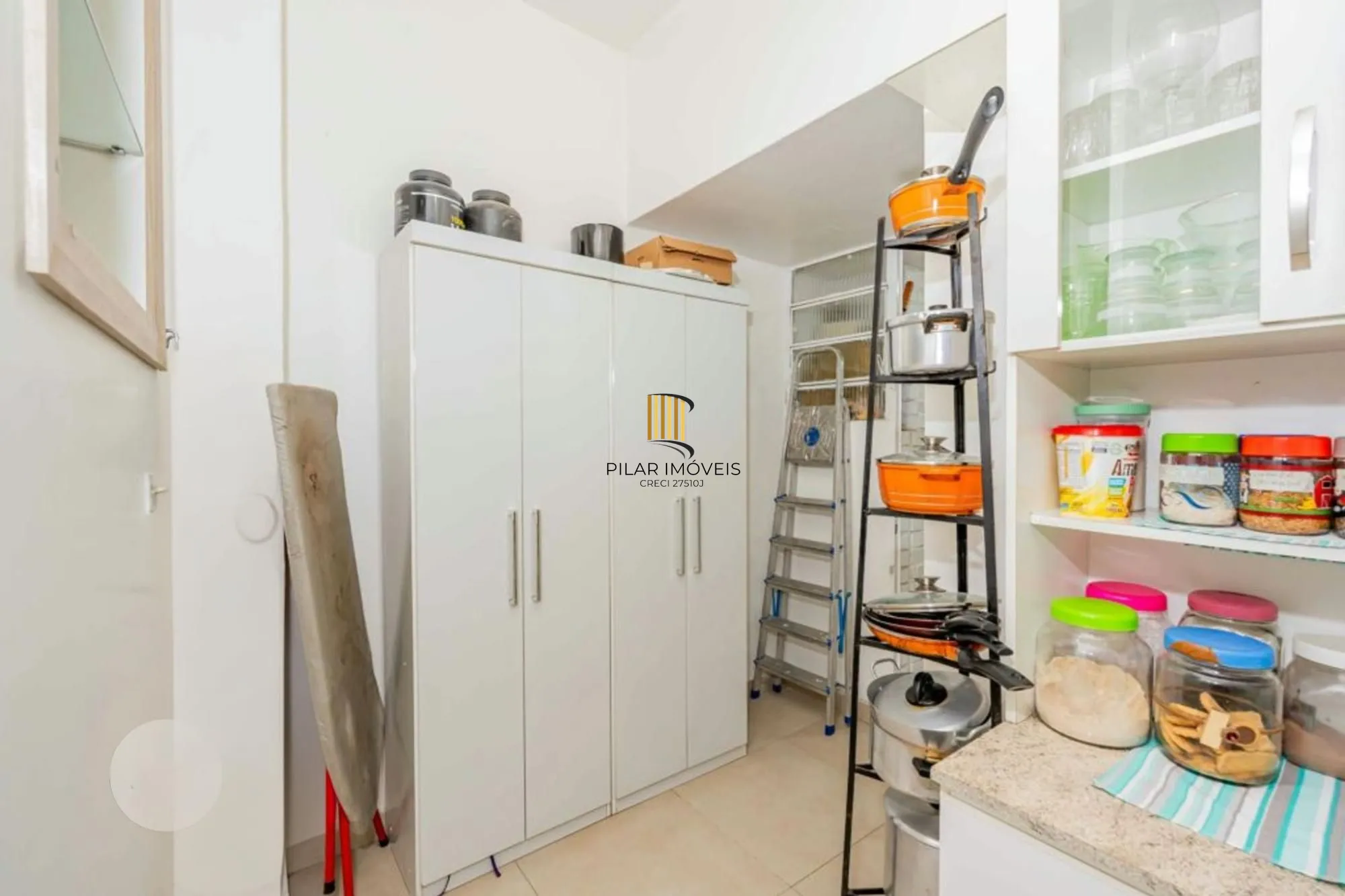 Apartamento Garden, 3 dormitórios, 1 suíte e churrasqueira no bairro Santana.
