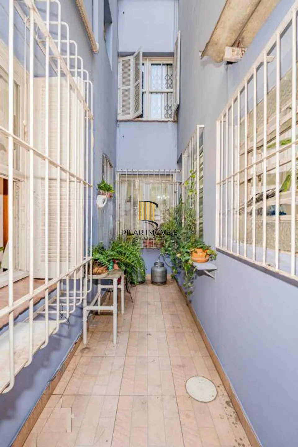 Apartamento Garden, 3 dormitórios, 1 suíte e churrasqueira no bairro Santana.
