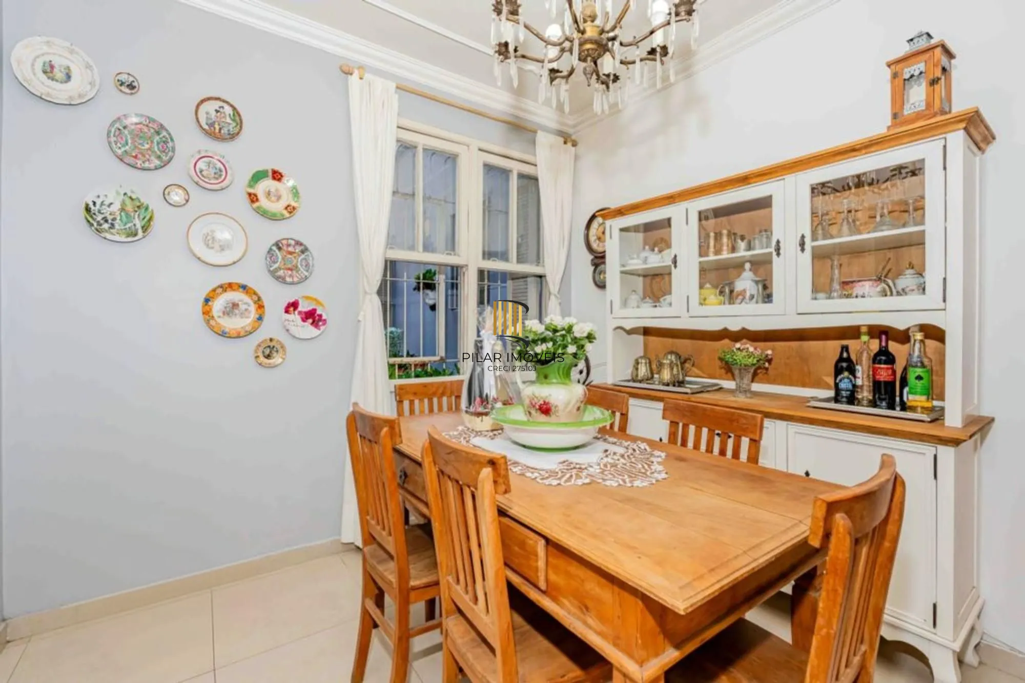 Apartamento Garden, 3 dormitórios, 1 suíte e churrasqueira no bairro Santana.
