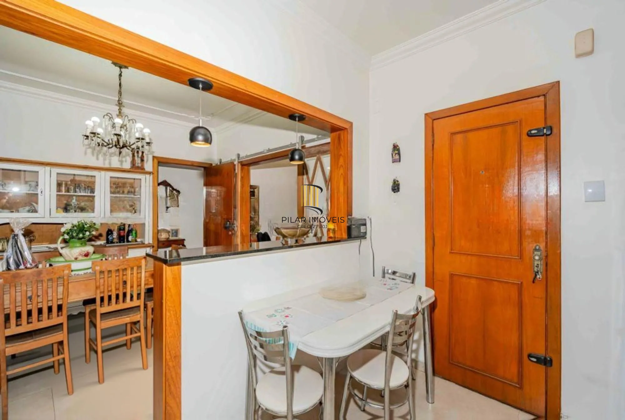 Apartamento Garden, 3 dormitórios, 1 suíte e churrasqueira no bairro Santana.