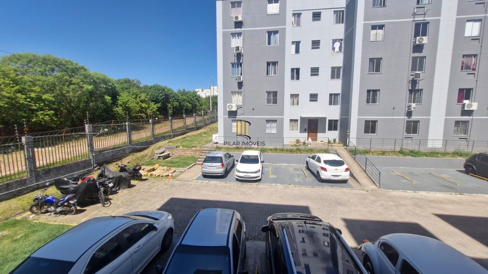 Apartamento  2 quartos com vaga no Bairro Jardim Leopoldina Porto Alegre