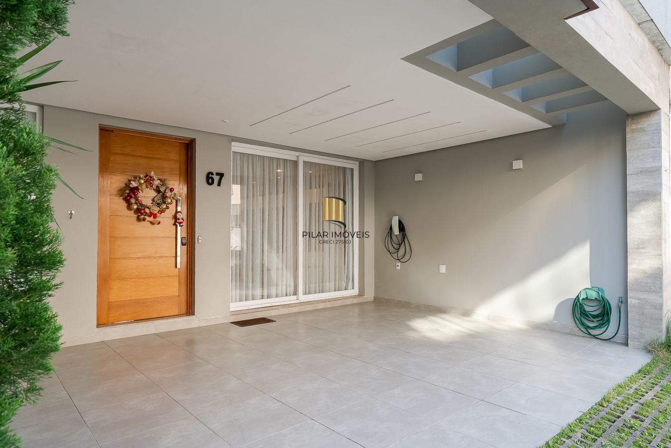 Casa em Condomínio com 4 quartos e 275m² à venda em Sarandi, Porto Alegre.