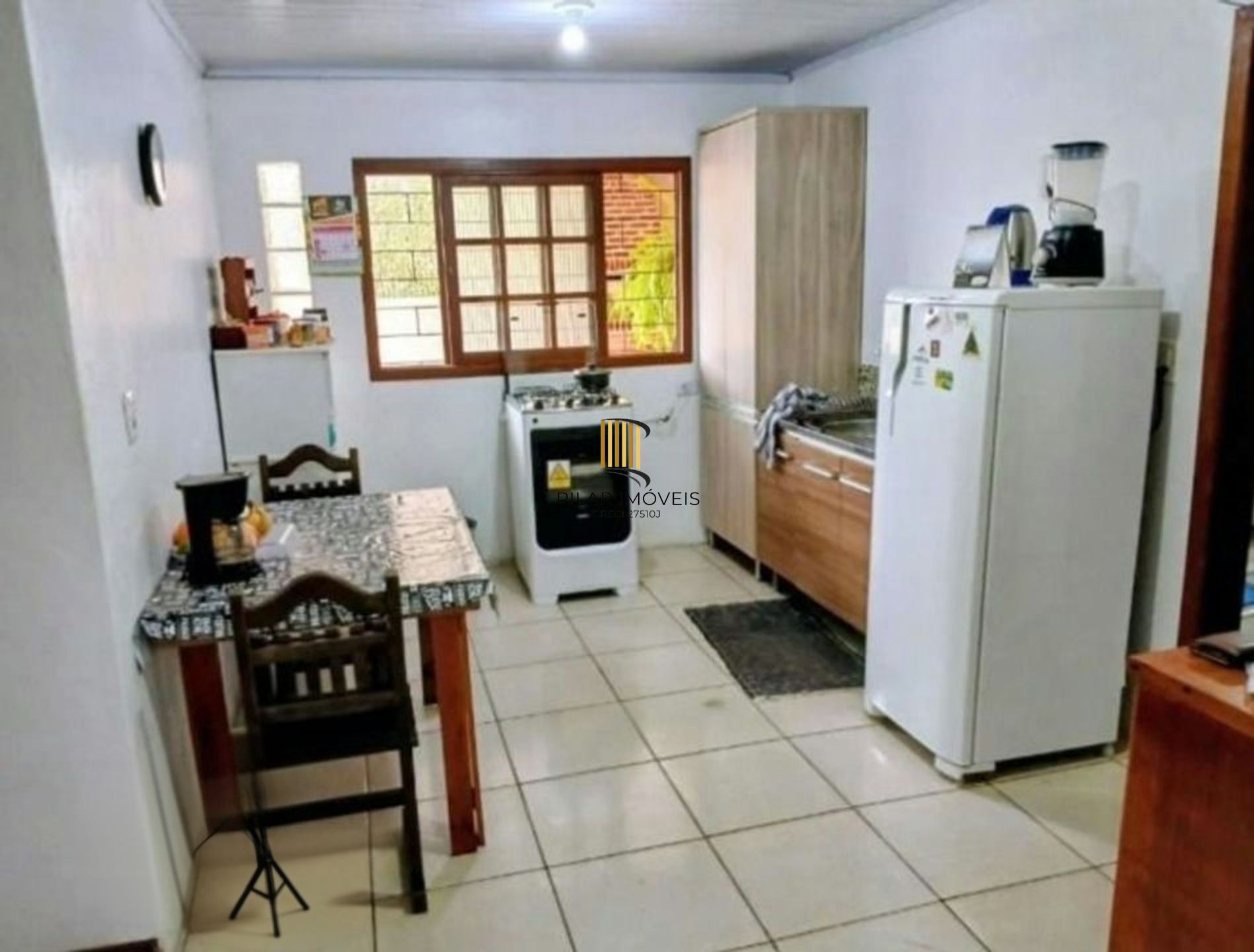 Casa de 4 Dormitórios e 2 vagas de Garagem em Gravataí.