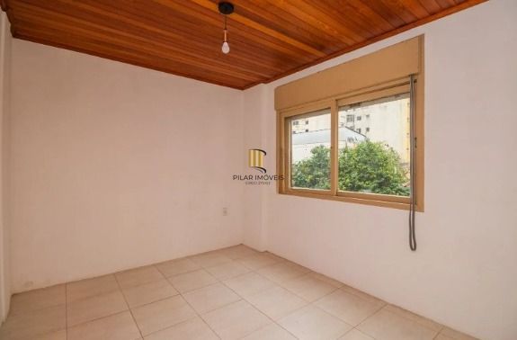 Apartamento com 3 quartos em prédio com elevador no Bairro Cidade Baixa
