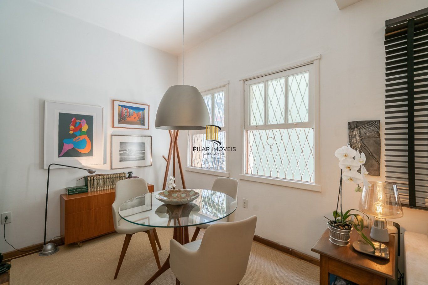 Apartamento com 2 quartos e 82m² à venda em Petrópolis, Porto Alegre.