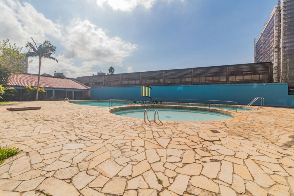 Apartamento 1 quarto, reformado e piscina no bairro Partenon