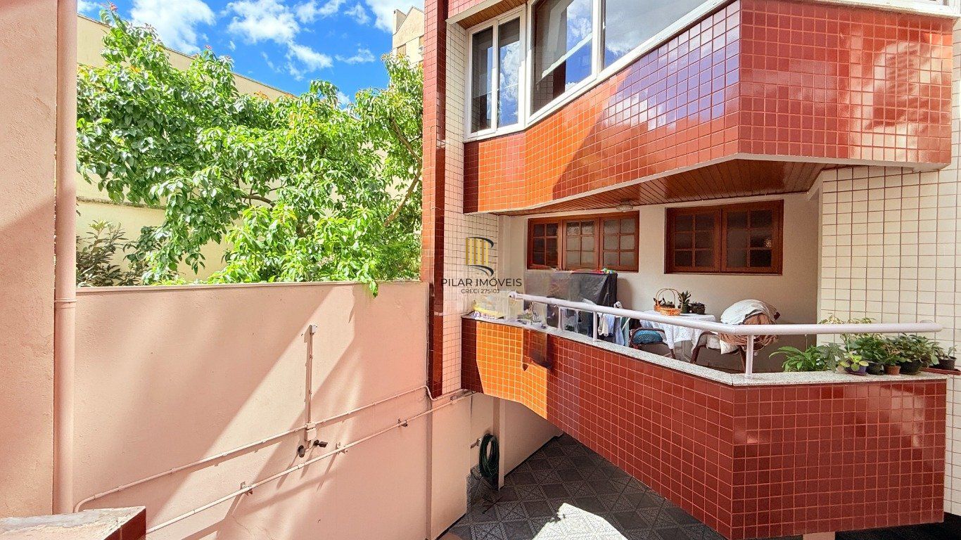 Apartamento com 3 dormitórios, 1 suíte e 268m² à venda em Higienópolis.