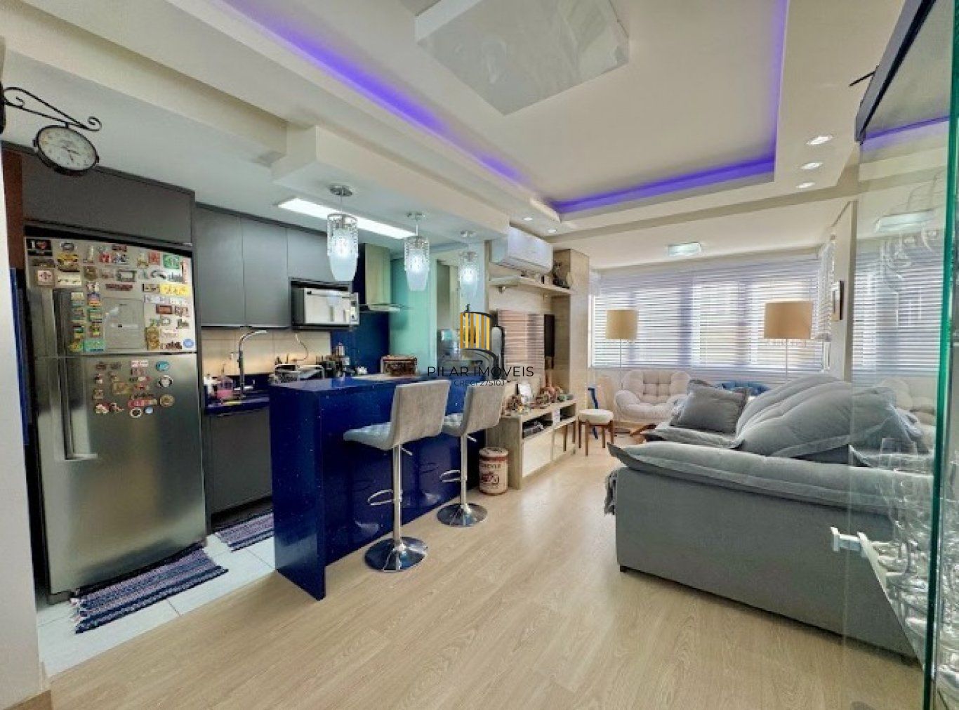 Apartamento semi mobiliado de 2 dormitórios bairro Bom Fim - Pilar Imóveis