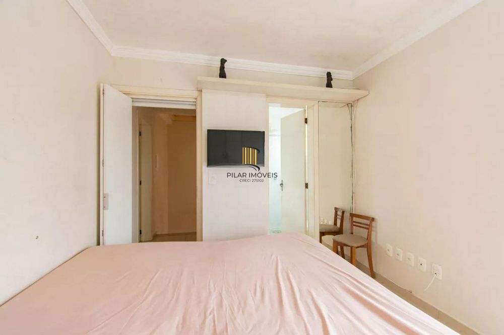 Casa de 3 dormitórios e 2 vagas de garagem em Canoas.