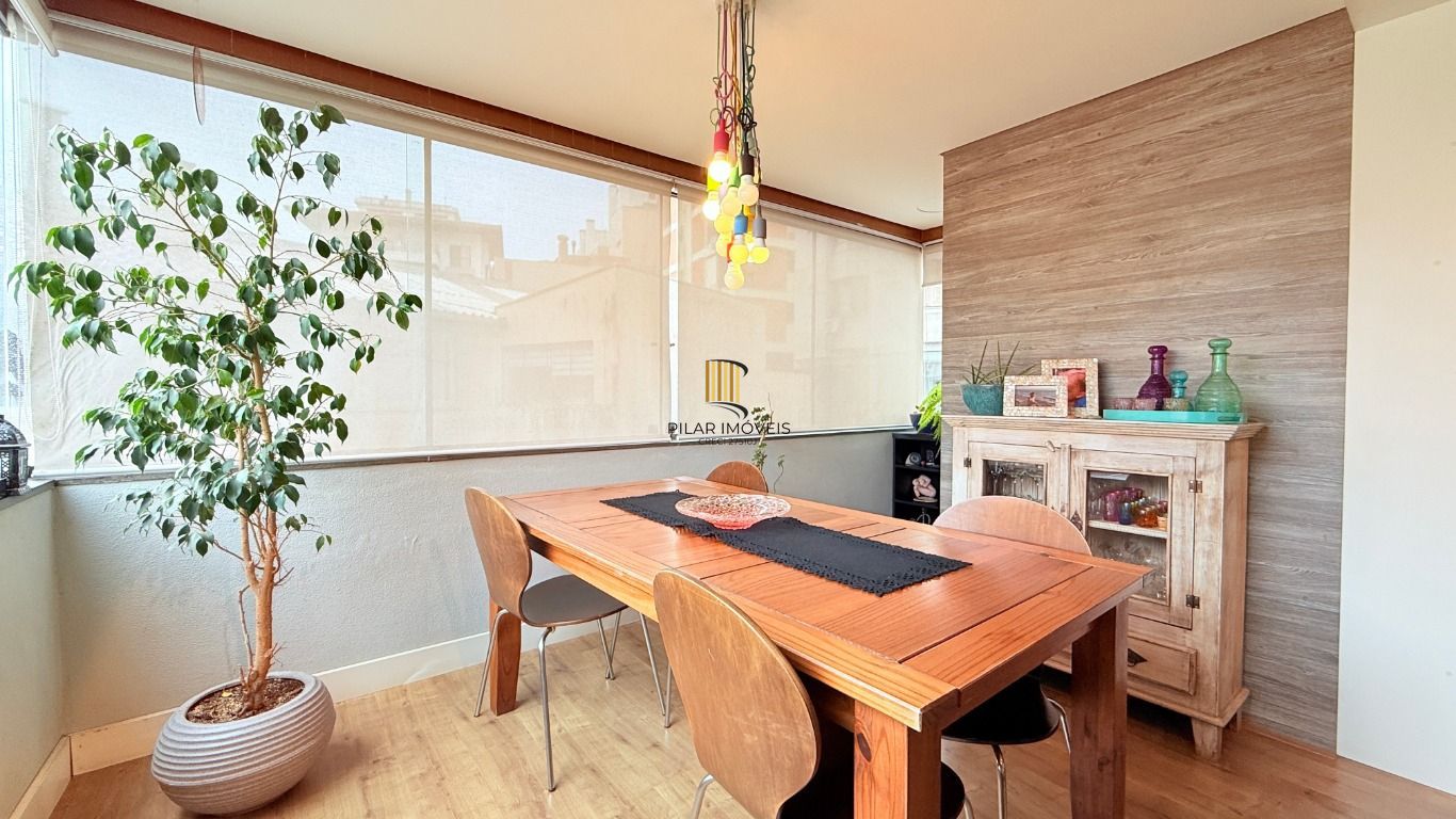 Apartamento com 2 quartos, sendo 1 suíte e 2 vagas no bairro Bela Vista